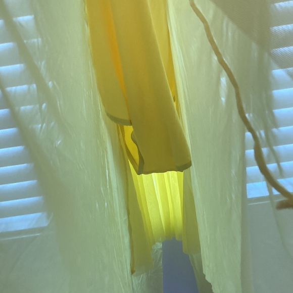 Yellow soft flow like ballerina dress with multiple layers of differing lengths - Picture 6 of 9